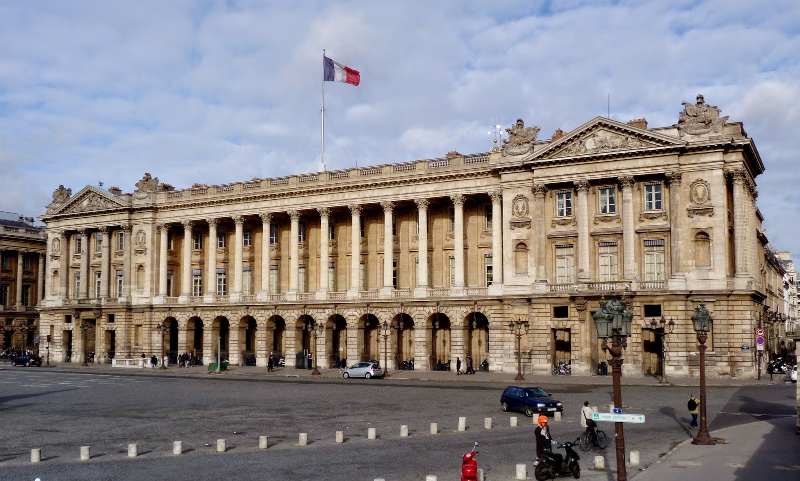 Coronel Von Rohaut "L'Hôtel de la Marine"
