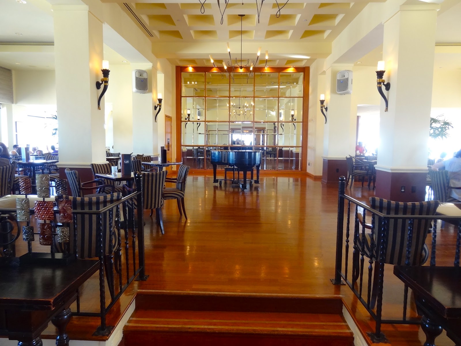 Top of the Mark A Date With History The World of Deej